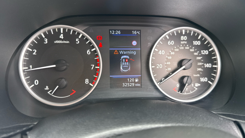 Nissan Juke 1.0 DiG-T Acenta 5dr Petrol Hatchback